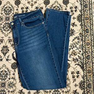 Women’s Signature Levi Strauss and Co, Modern Slim Jeans